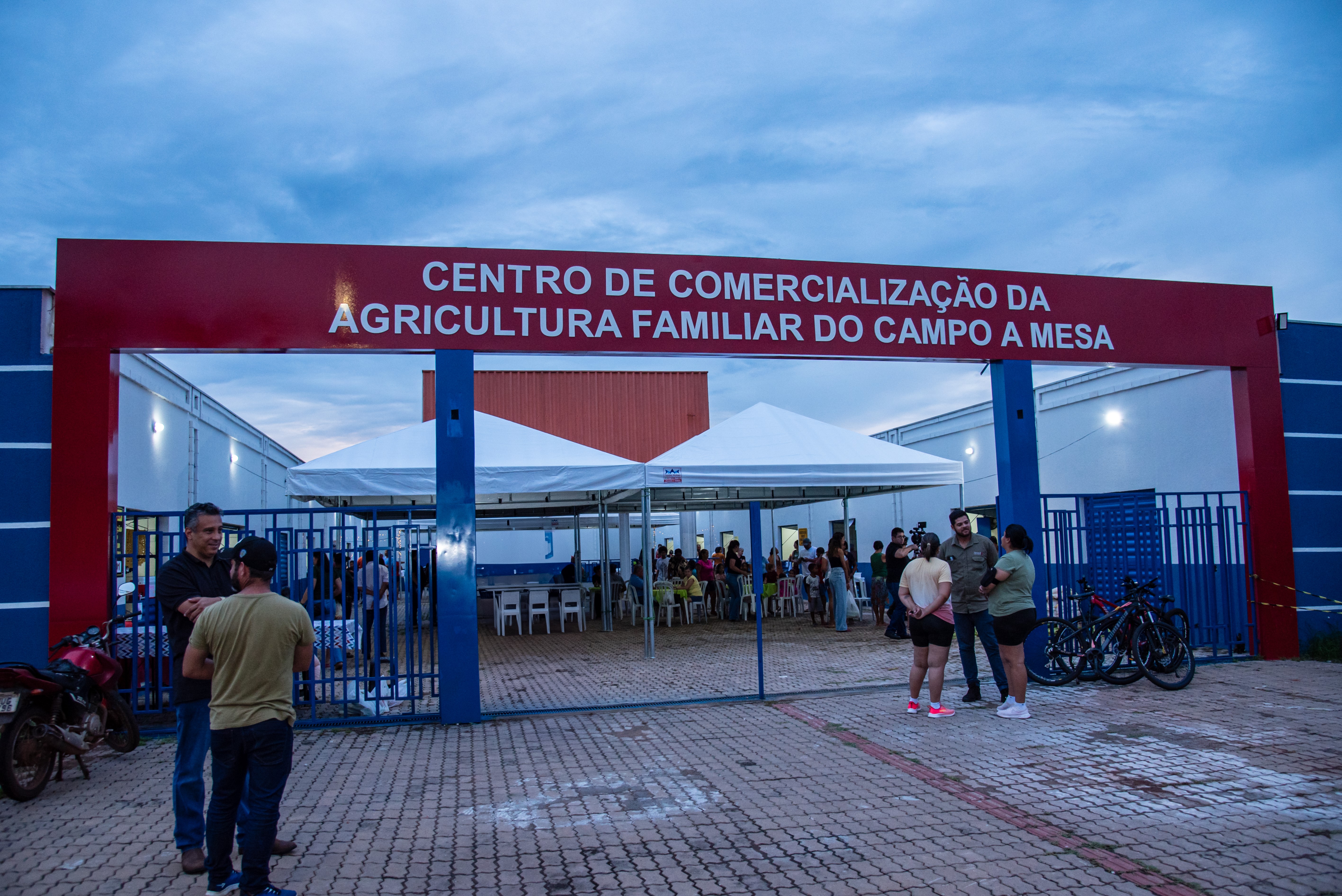Centro de Comercialização da Agricultura Familiar é aberto ao público