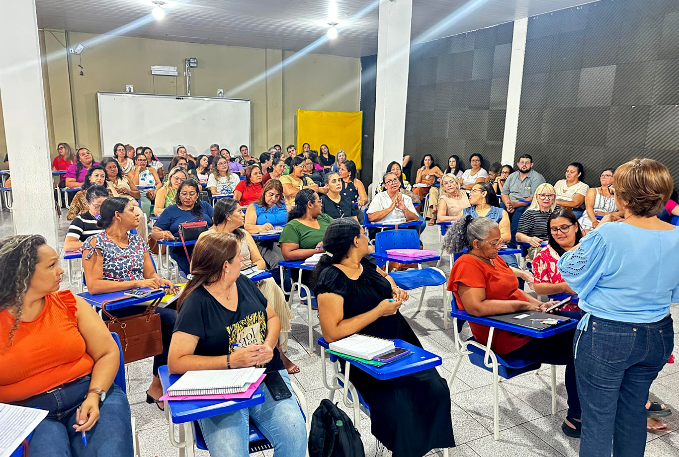 Em três meses, formação de educadores aumenta 153% em relação a 2024