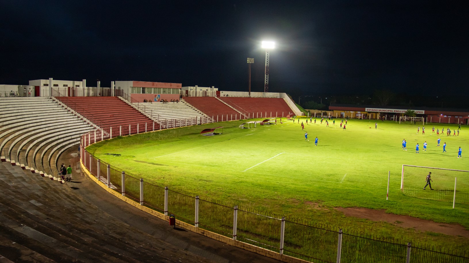 Competição de futebol amador deve reunir 1.700 atletas em disputas em vários bairros da cidade