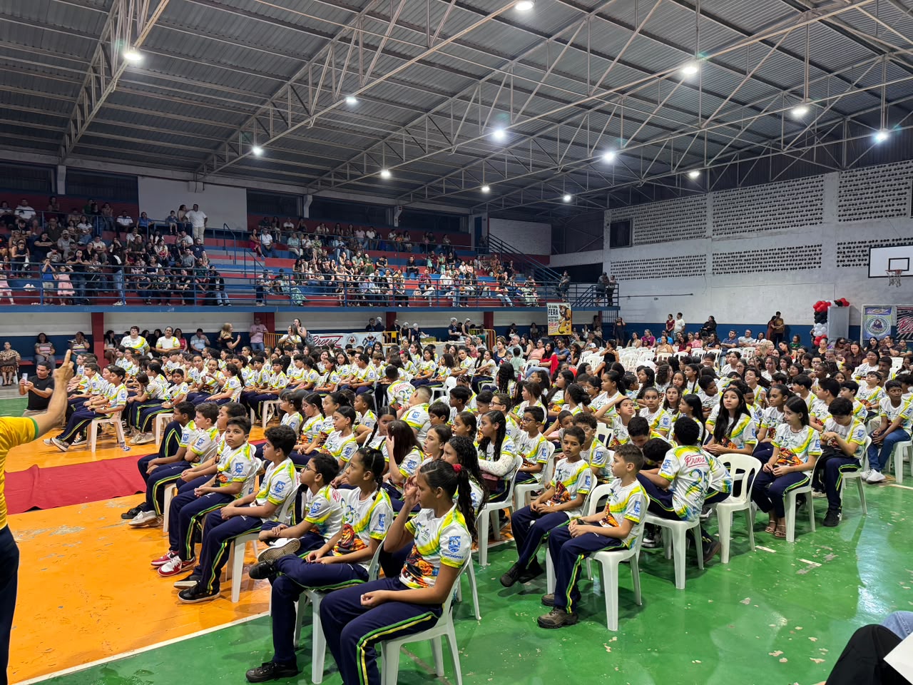 Mais de 220 alunos da Rede Municipal concluem atividades do PROERD em Rondonópolis